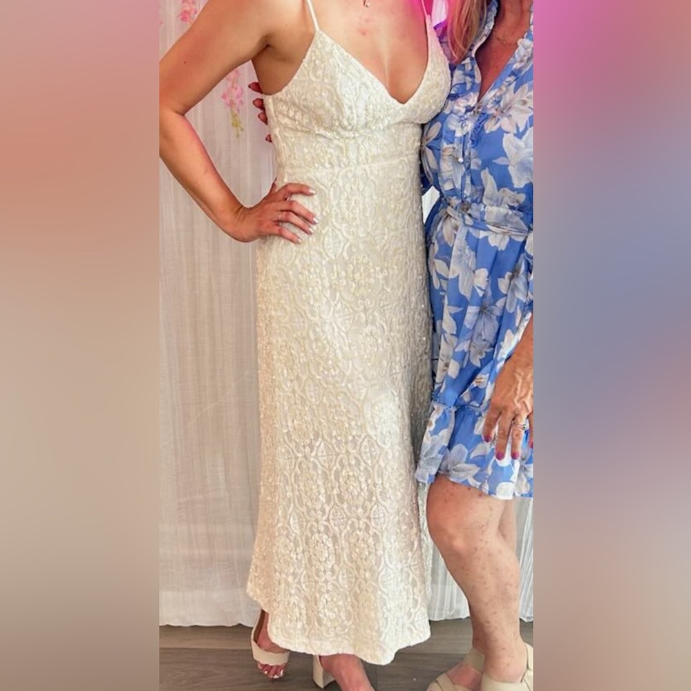 Elegant Cream Lace Dress